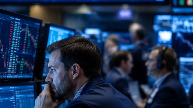 Market Anticipates Volatility Ahead of Micron's Earnings Report